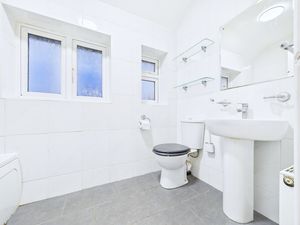 Photo 11- click for photo gallery